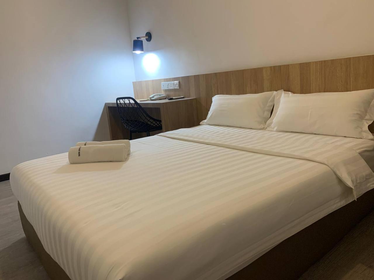 The Daily Hotel コタキナバル エクステリア 写真