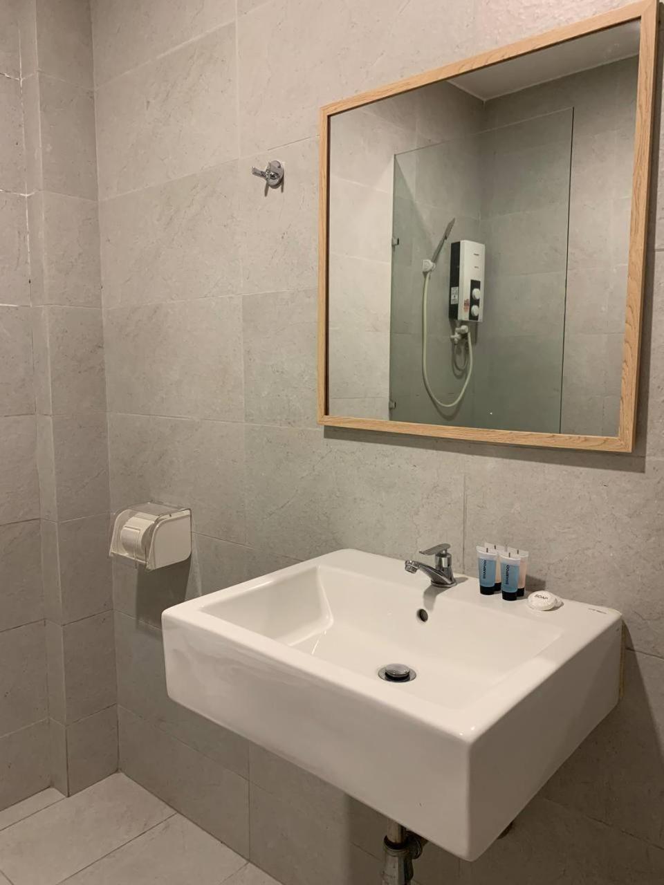 The Daily Hotel コタキナバル エクステリア 写真