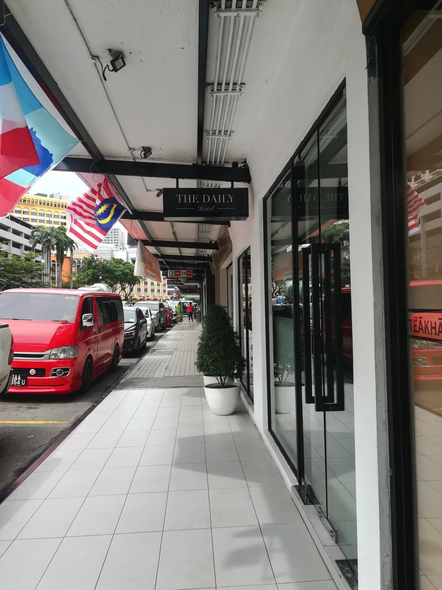The Daily Hotel コタキナバル エクステリア 写真